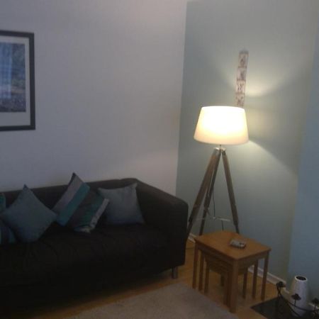 Delightful House With Big Ambitions Apartment Leigh  Exterior photo